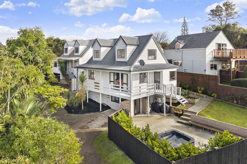 2/6 Ceramco Place, Torbay, Auckland - Carousel 2