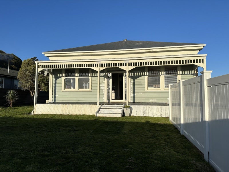 196 Fitzherbert Street, Hokitika - Carousel 1