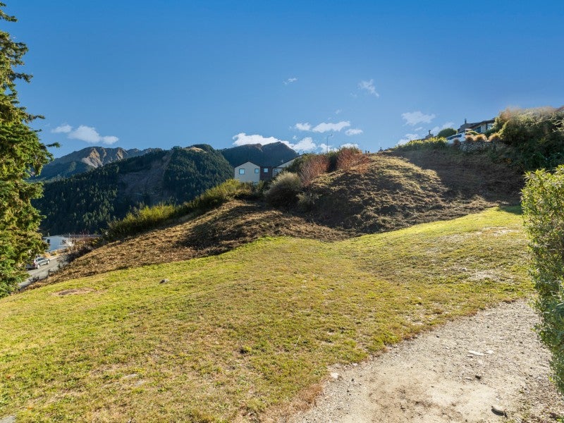 10 Galway Court, Queenstown, Queenstown - Carousel 14
