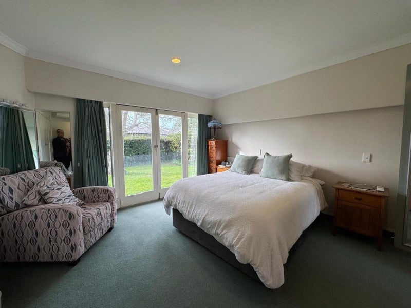 16 Howard Road, Taradale, Napier - Carousel 10