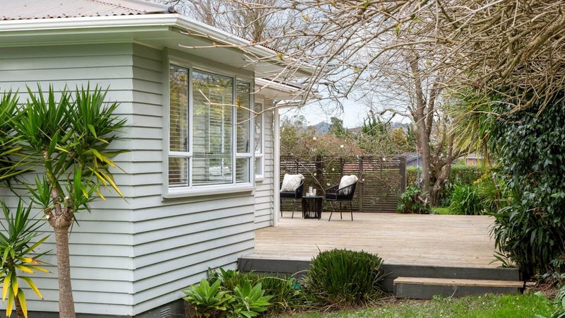 12 Addison Drive, Glendene, Auckland - Carousel 1