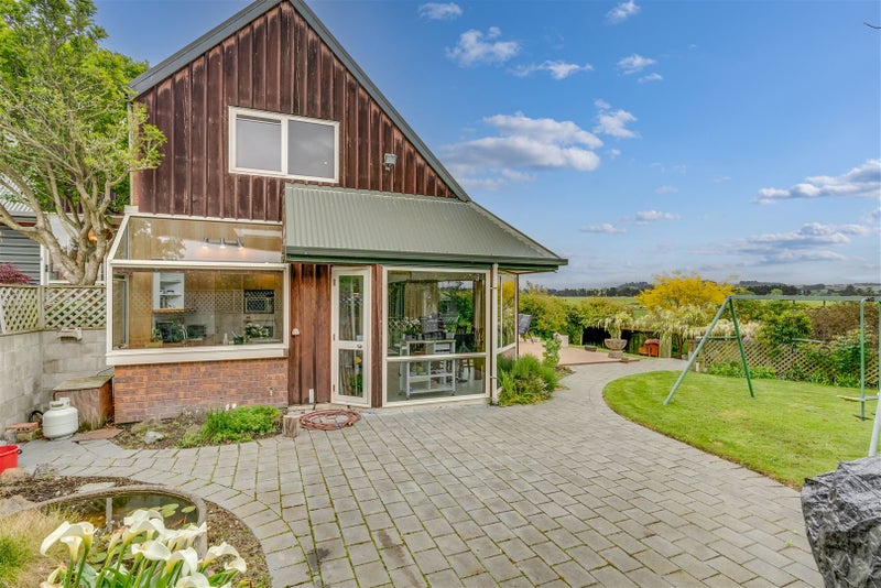 1816 Cust Road, Cust - Carousel 2