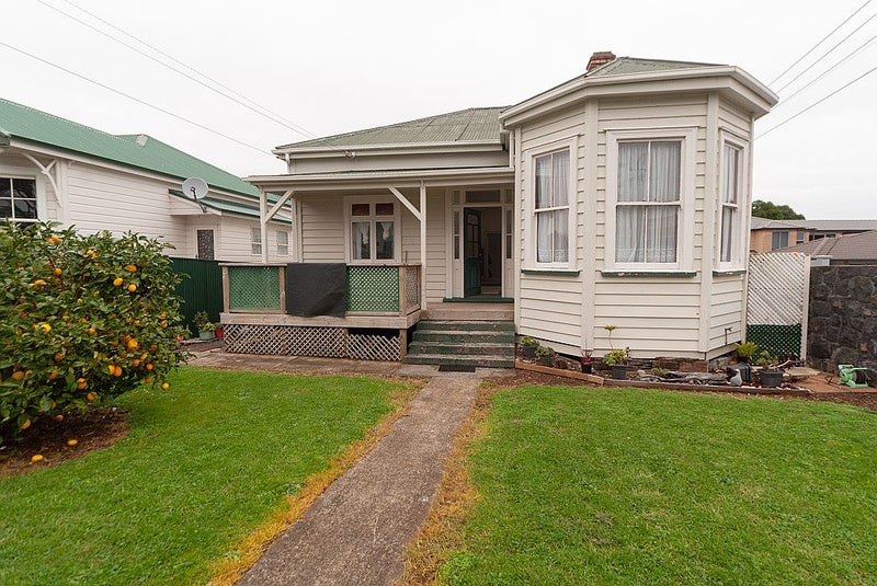 47 Trafalgar Street, Onehunga, Auckland - Carousel 1