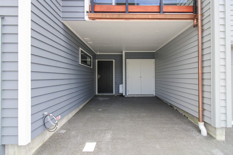 4/7 Grays Road, Plimmerton, Porirua - Carousel 23
