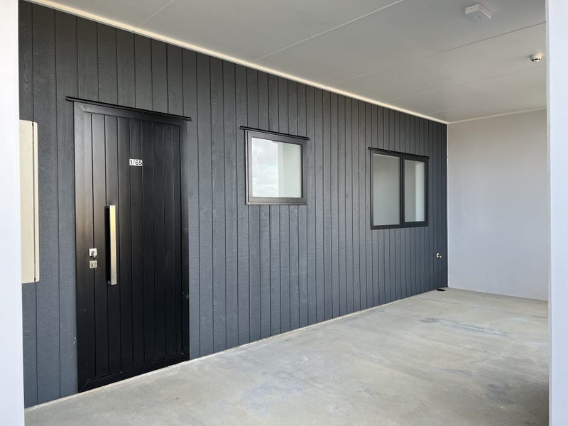 1/65 Pragma Rise, Huntington, Hamilton - Carousel 2