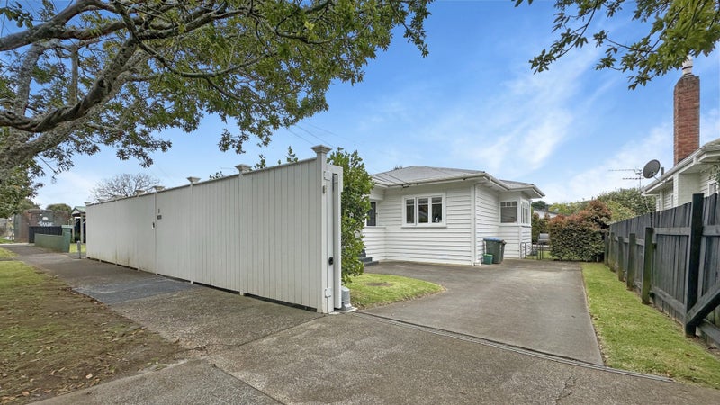 14 Jordan Avenue, Onehunga, Auckland - Carousel 2