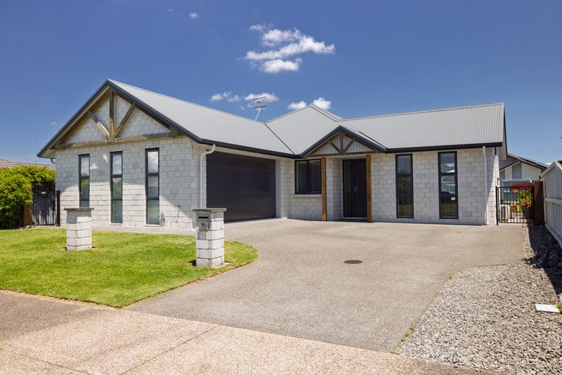 11 Tuaia Street, Pyes Pa, Tauranga - Carousel 2