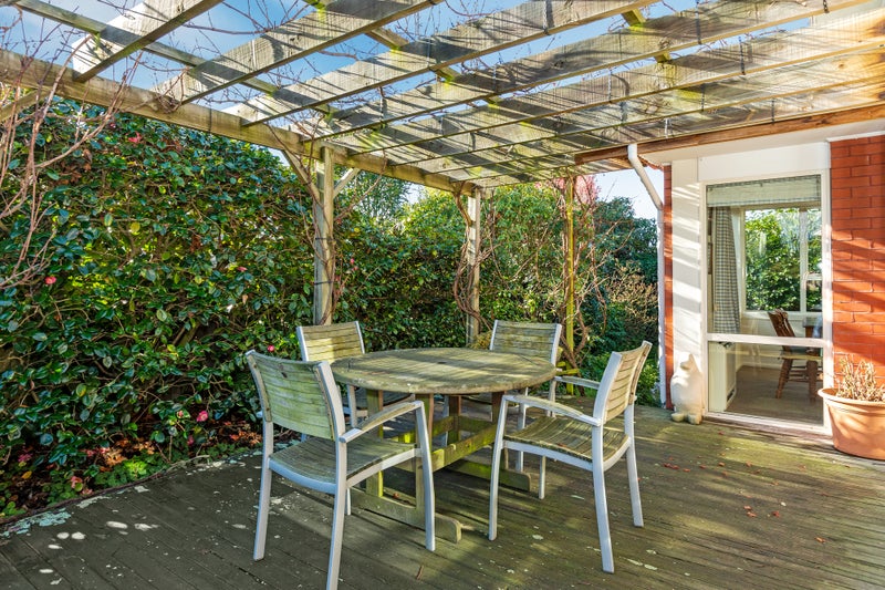 32 Rosedale Place, Avonhead, Christchurch - Carousel 1