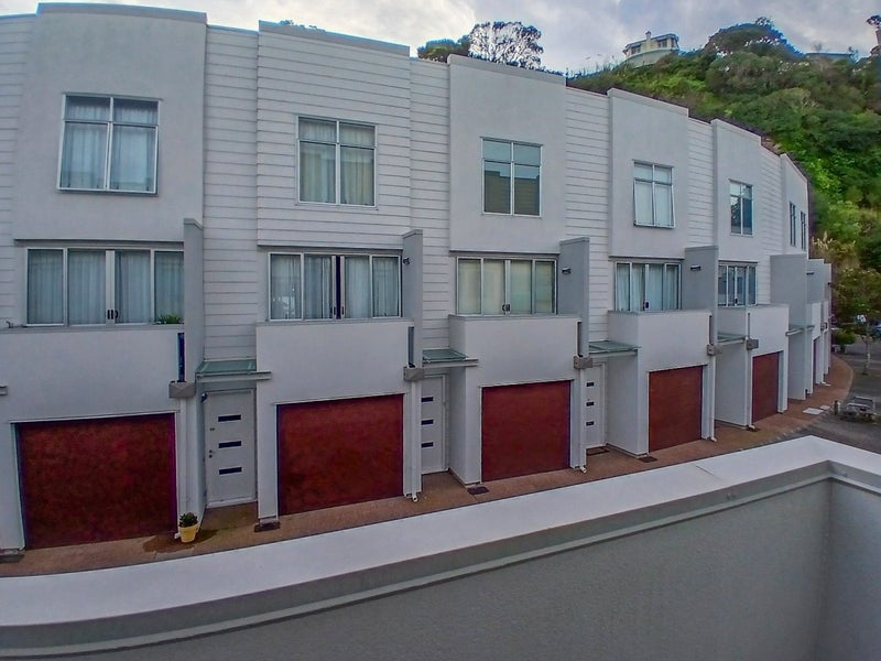 15/852 Mount Eden Road, Three Kings, Auckland - Carousel 2