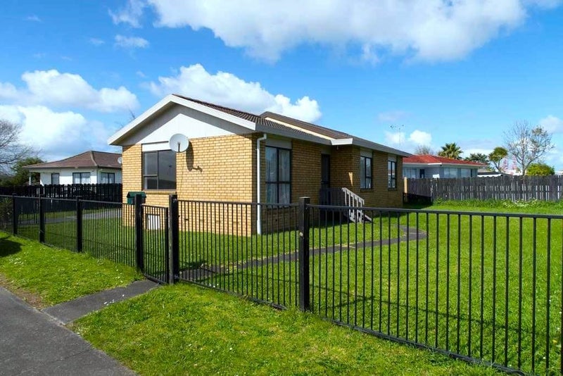 44 Trimdon Street, Randwick Park, Auckland - Carousel 2