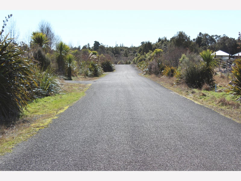 6 Hutiwai Road, Horopito - Carousel 9