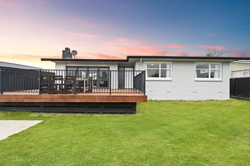 3 Marion Place, Deanwell, Hamilton - Carousel 1