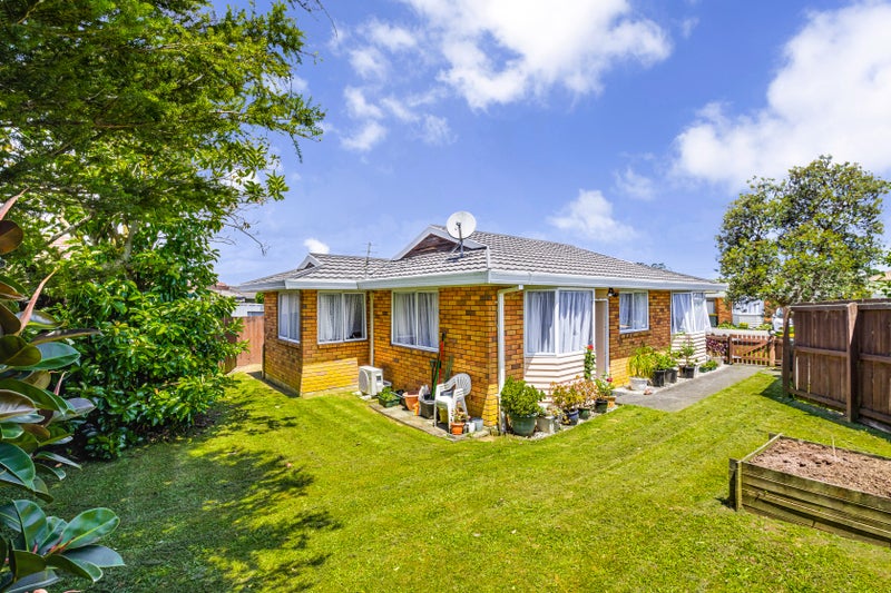 110E Metcalfe Road, Ranui, Auckland - Carousel 1