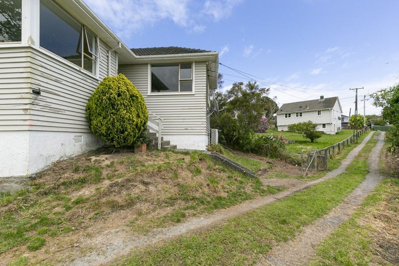 14 Chew Place, Ranui, Porirua - Carousel 2
