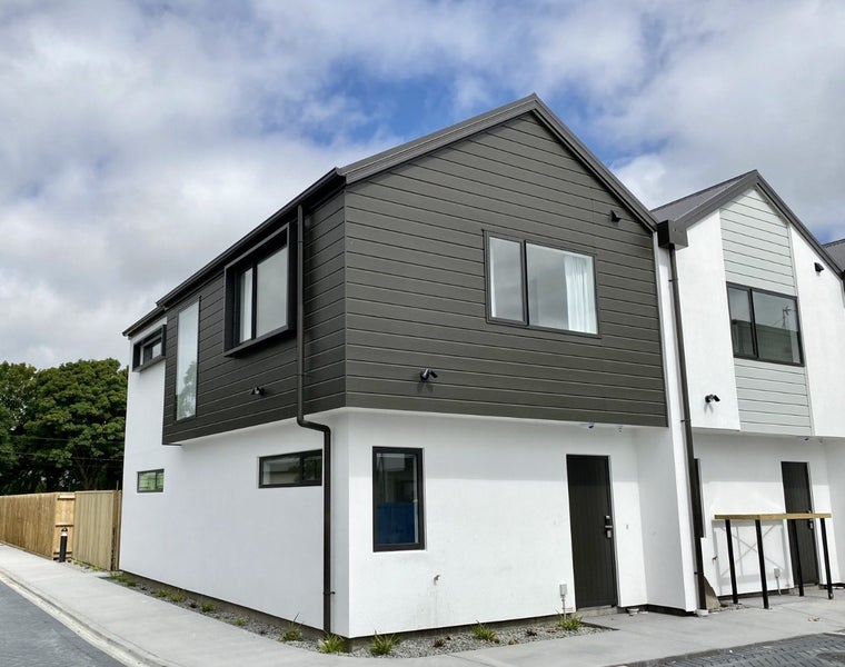 1/15 Bunyan Street, Waltham, Christchurch - Carousel 2
