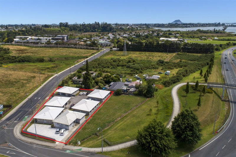 3A Windermere Drive, Poike, Tauranga - Carousel 2