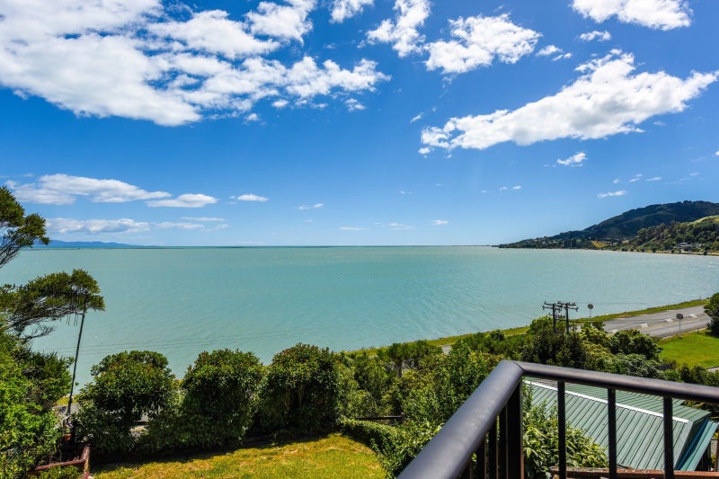 3 Paremata Street, Atawhai, Nelson - Carousel 1