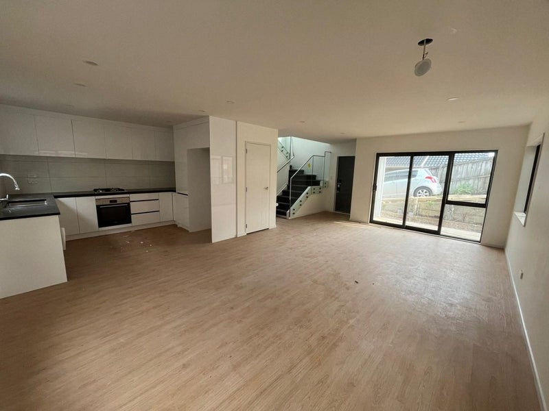 4C Chalmers Street, Avondale, Auckland - Carousel 22