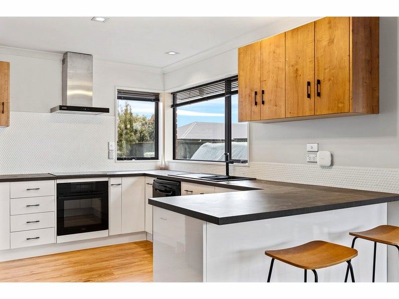 14B Cameron Place, Fernhill, Queenstown - Carousel 2