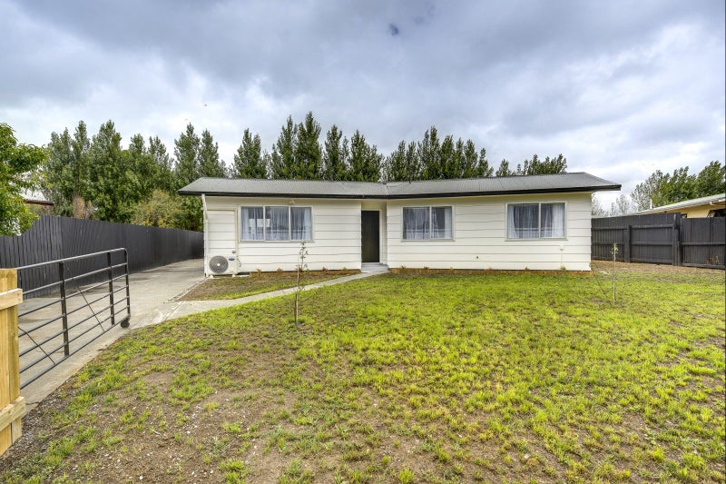 15 Bangor Street, Flaxmere, Hastings - Carousel 1