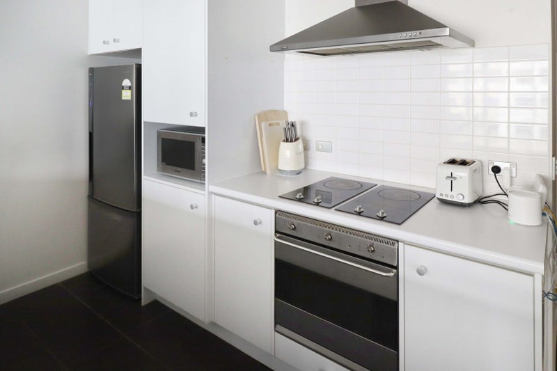 4C/164 The Terrace, Wellington Central, Wellington - Carousel 2