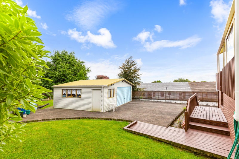 26 Longreach Drive, Sunnyvale, Auckland - Carousel 2