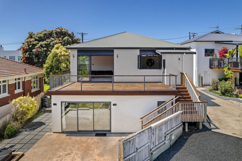 28 Cliffs Road, Saint Clair, Dunedin - Carousel 2