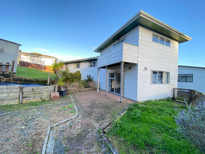 10 Datura Place, Sunnynook, Auckland - Carousel 17