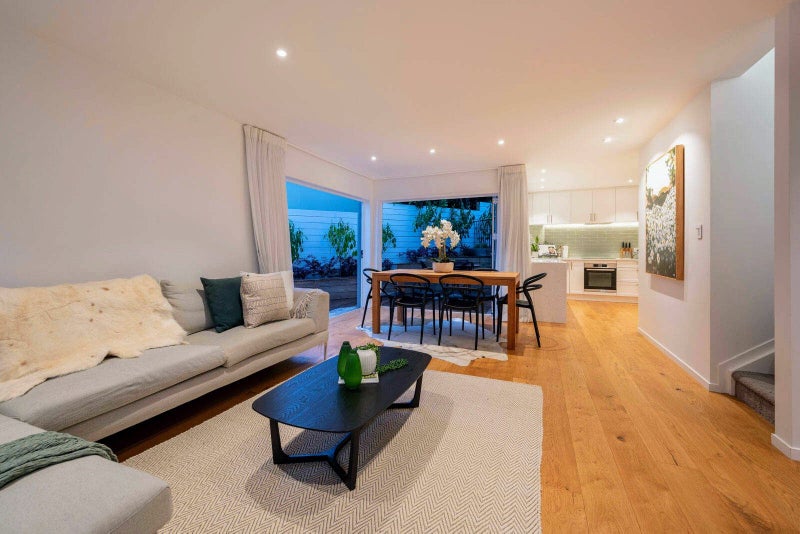 3/3 William Denny Avenue, Westmere, Auckland - Carousel 2