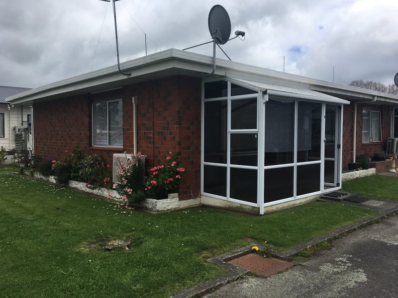 1/6 Bowen Street, Linton, Palmerston North - Carousel 2