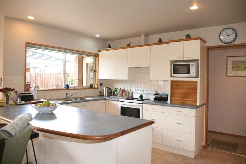 4 Torvill and Dean Lane, Cashmere, Christchurch - Carousel 2