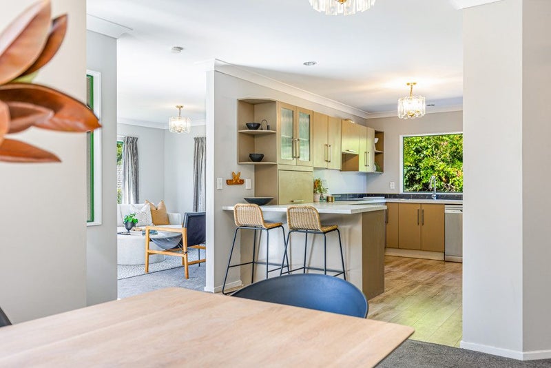 2/127 Union Road, Howick, Auckland - Carousel 2