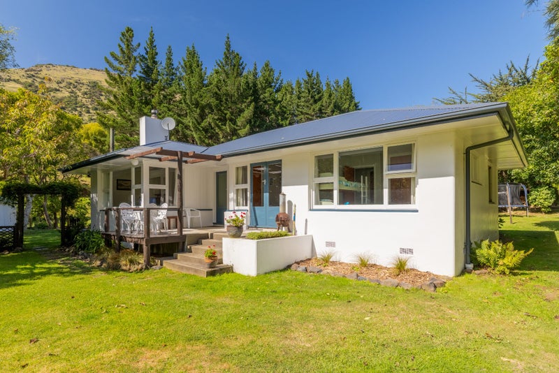 15 Factory Road, Little Akaloa, Little Akaloa - Carousel 2