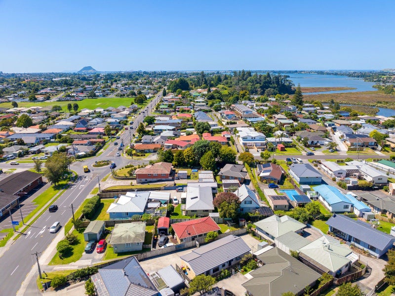 12B Oropi Road, Greerton, Tauranga - Carousel 28