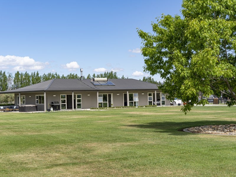 300 Letts Gully Road, Alexandra - Carousel 2