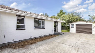 2/18 Kawau Crescent, Bromley, Christchurch - Carousel 1