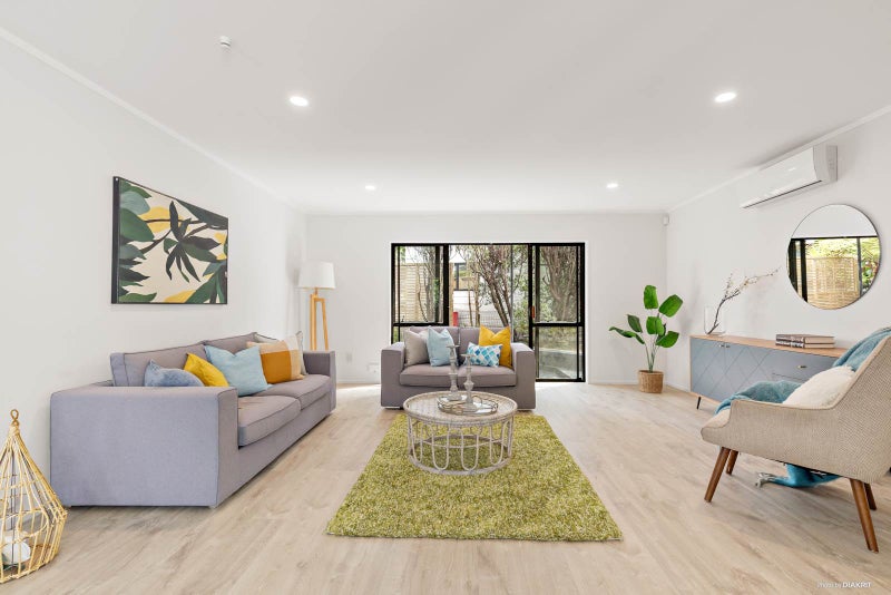 1/3 Morton Avenue, Forrest Hill, Auckland - Carousel 2