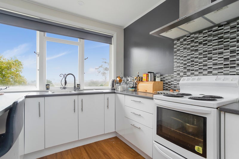 14 Kohekohe Street, MEREMERE, MERCER - Carousel 2