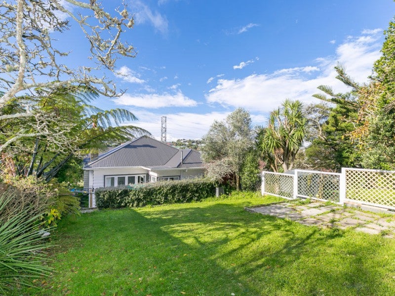 7 Seaforth Terrace, Karori, Wellington - Carousel 2