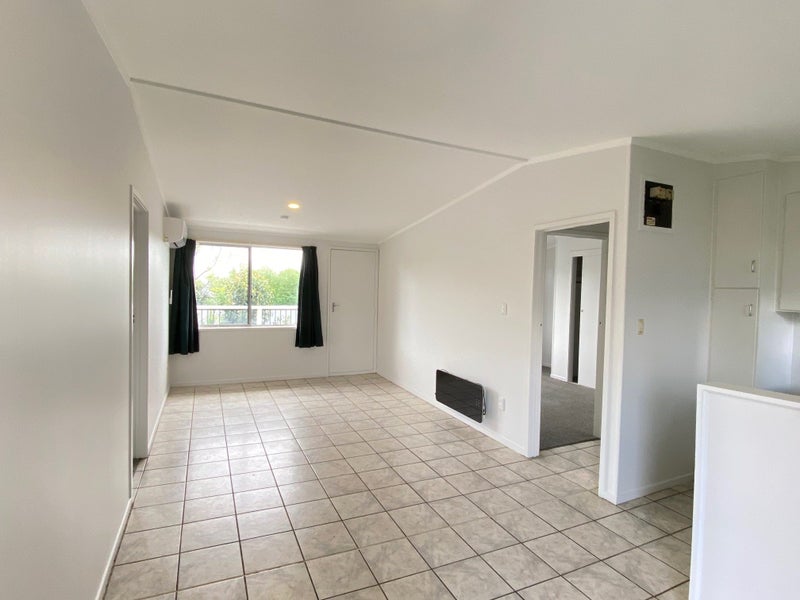 4/53 Grange Road, Mount Eden, Auckland - Carousel 2