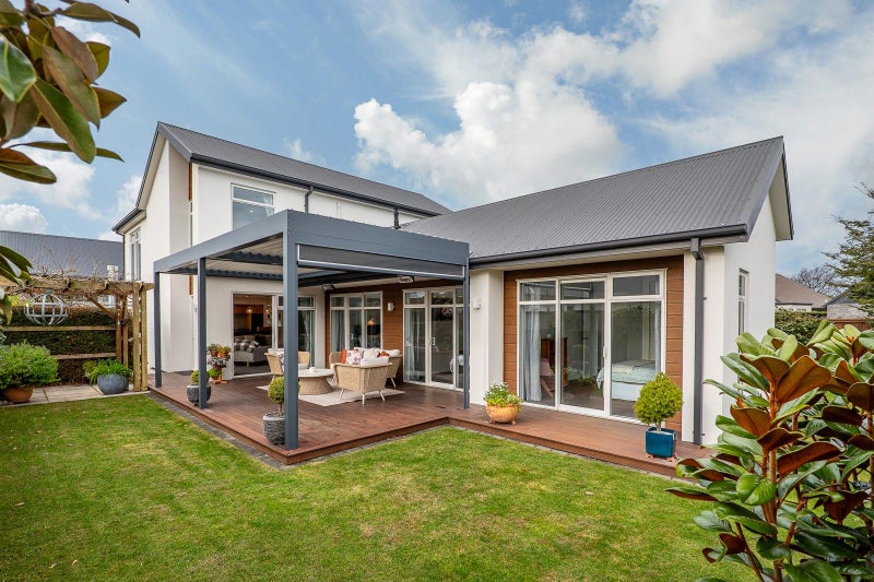 5 Lakebridge Place, Parklands, Christchurch - Carousel 21