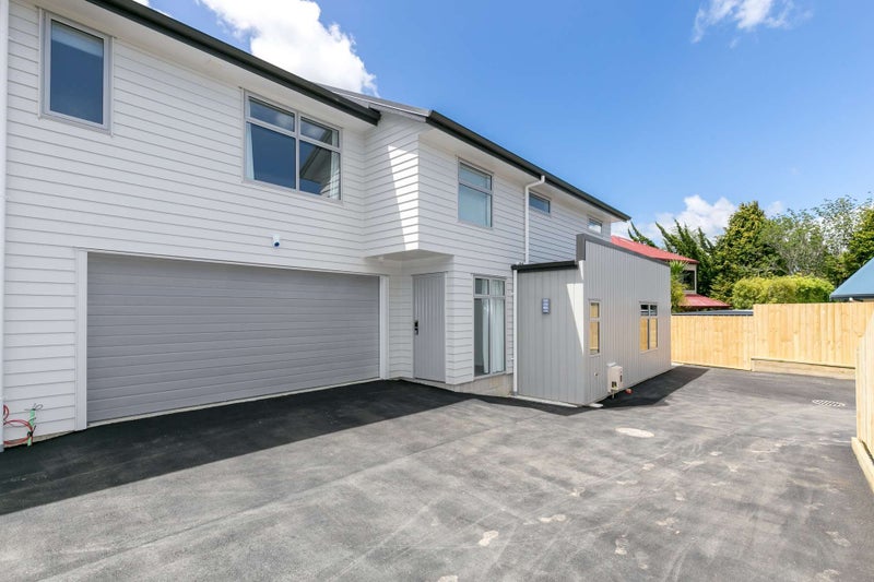 3/1 Hibiscus Avenue, Hamilton Lake, Hamilton - Carousel 1
