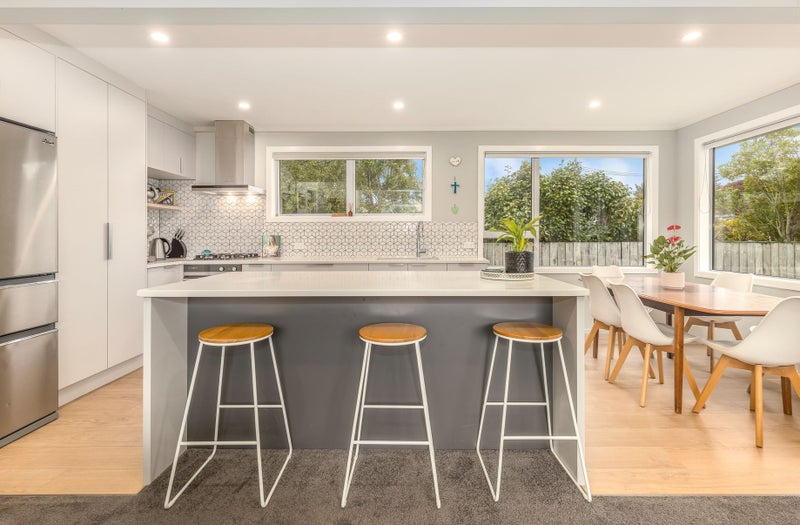 14 Walton Road, Paraparaumu Beach, Paraparaumu - Carousel 2