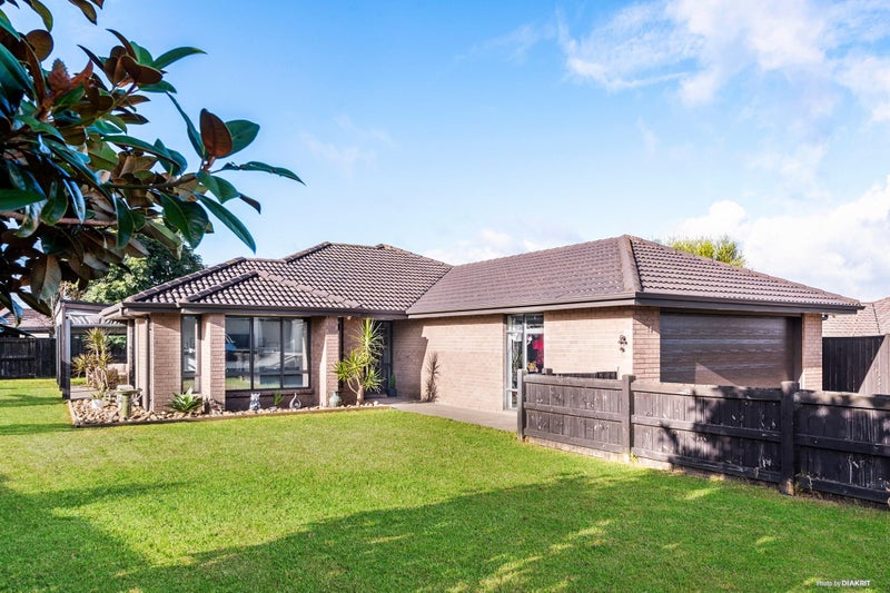 14 Searle Drive, Patumahoe, Pukekohe - Carousel 1