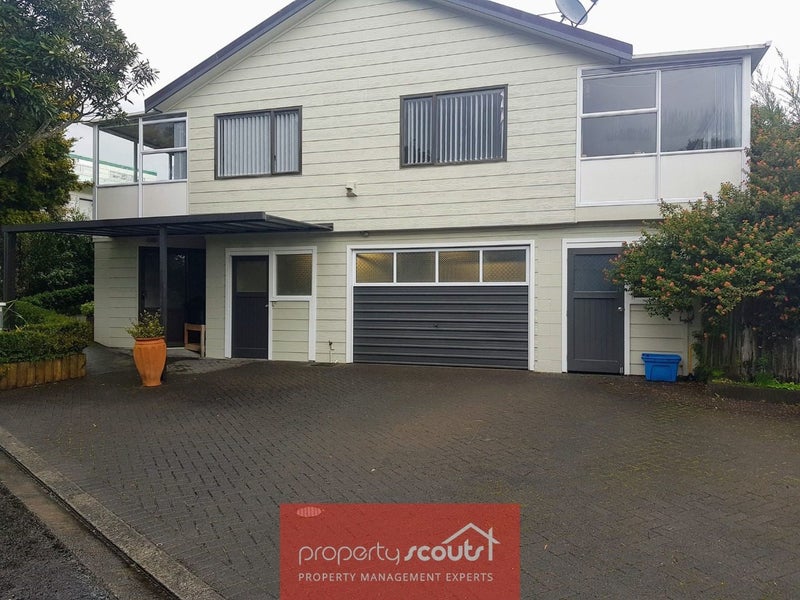 18B Karamea Street, Whalers Gate, New Plymouth - Carousel 1