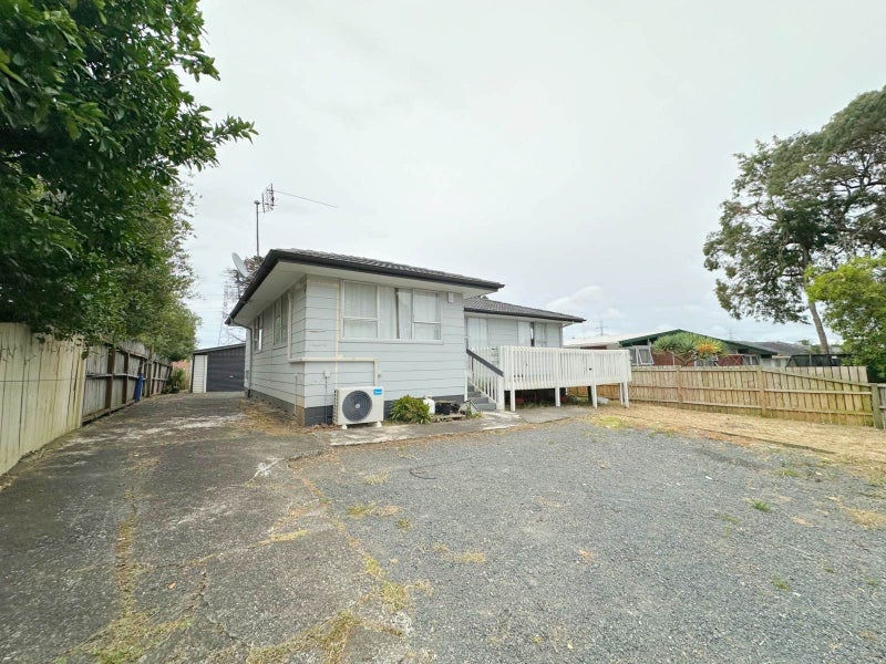 13 Zelda Avenue, Clover Park, Auckland - Carousel 14