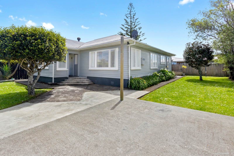 1/37 Garelja Road, Henderson, Auckland - Carousel 2
