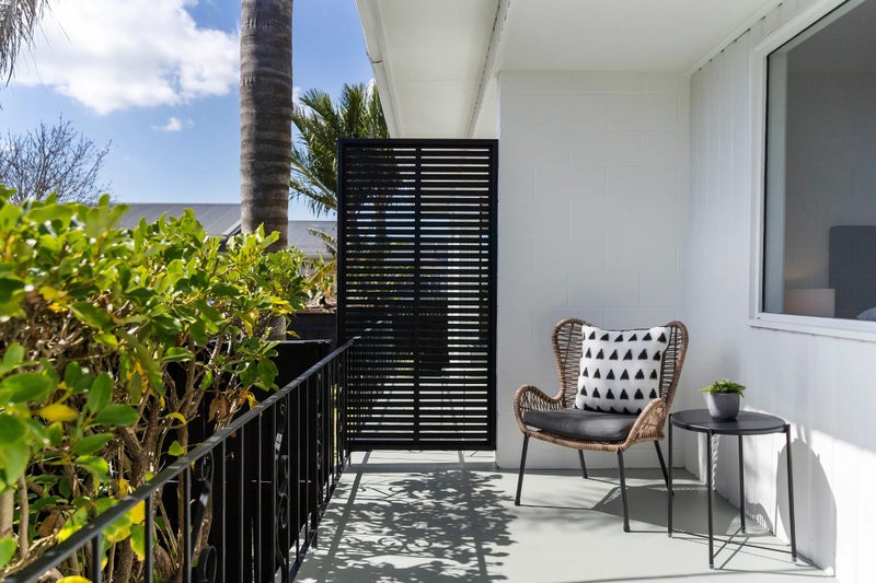 2/15 Seaview Terrace, Mount Albert, Auckland - Carousel 10