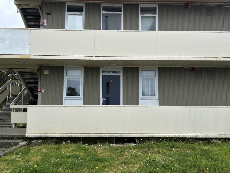 4/41 Barber Grove, Moera, Lower Hutt - Carousel 8