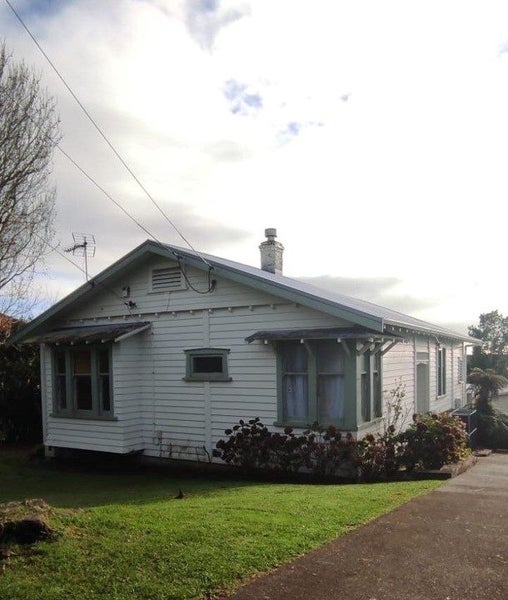 15 Peverill Crescent, Papatoetoe, Auckland - Carousel 1